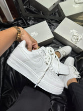 Carregar imagem no visualizador da galeria, Tênis Air Force 1 - Branco / Cadarço Corda