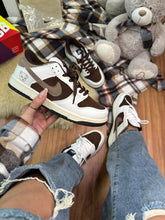 Carregar imagem no visualizador da galeria, Tênis Nike Dunk Low - Teddy Bear🐻