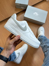 Carregar imagem no visualizador da galeria, Tênis Air Force 1 - Branco/Gelo