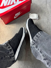 Carregar imagem no visualizador da galeria, Nike Dunk Low Pro – Preto Nobuck