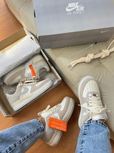 Carregar imagem no visualizador da galeria, Tênis Nike Air Force 1 - Gelo/Cinza - Couro