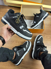 Carregar imagem no visualizador da galeria, Tênis Louis Vuitton - Black