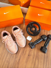 Carregar imagem no visualizador da galeria, Tênis Nike Air Zoom - Nude