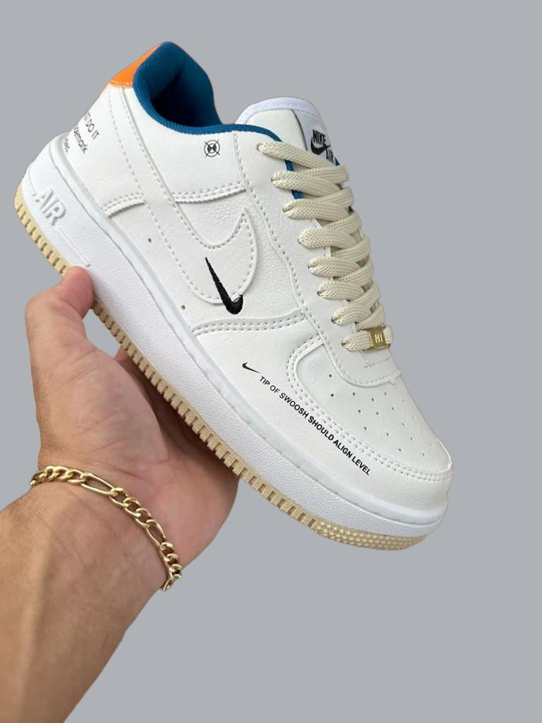 Tênis AIR force 1- TIP OFF