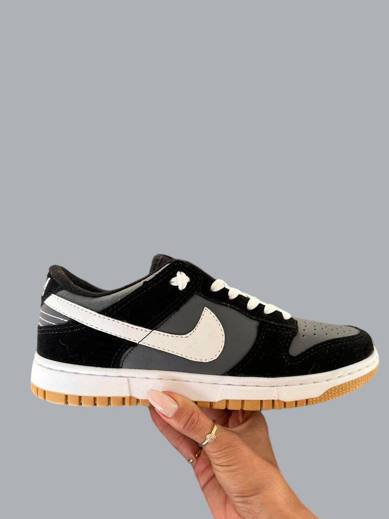 Tênis Nike Dunk Low - Cinza/Preto