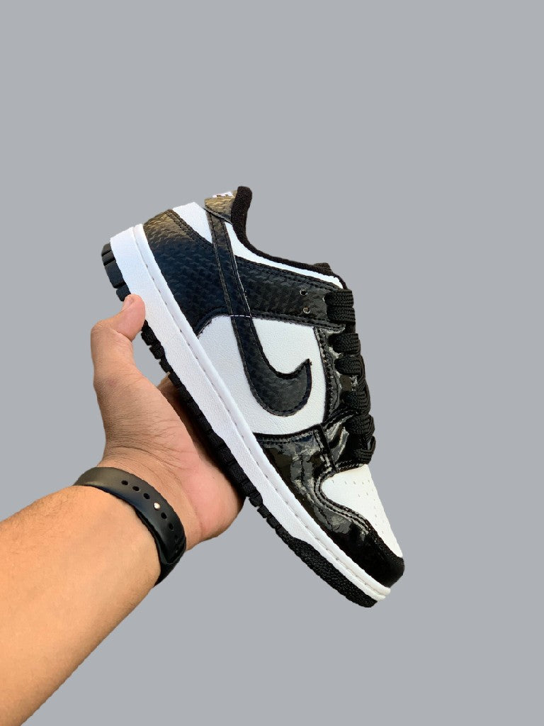 Tênis Sb DUNK Low - Tradicional Verniz