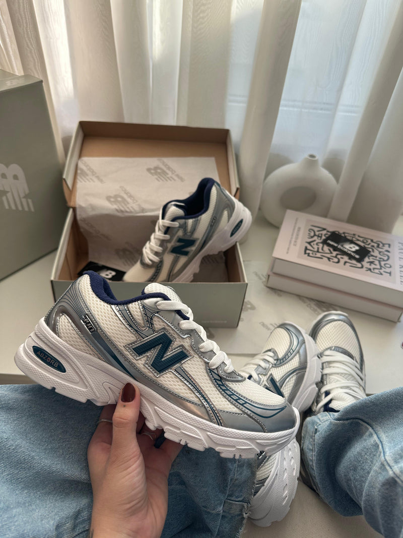 New Balance 740 – Azul