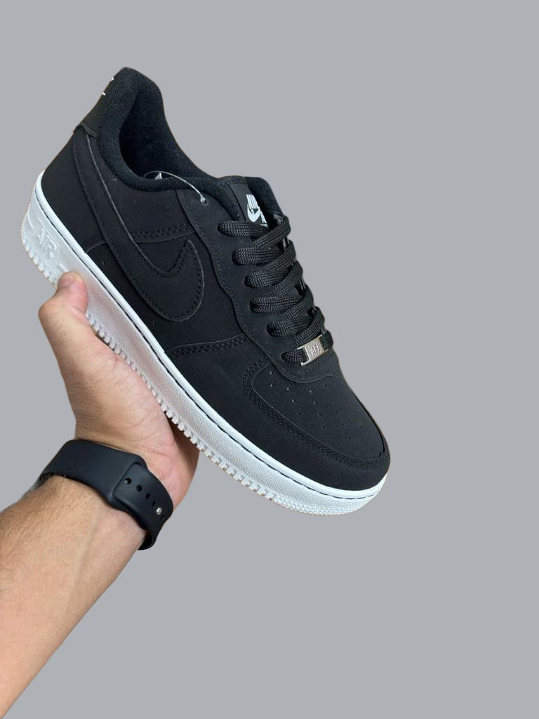 Tênis AIR force 1 Low Nobuck