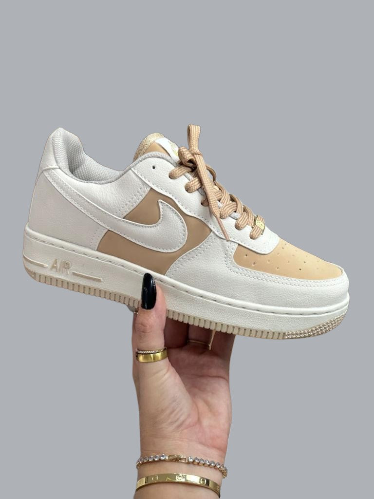 Tênis AIR force 1 Low Nobuck