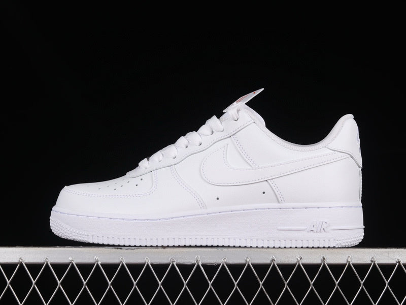 Nike Air Force 1 Triple White