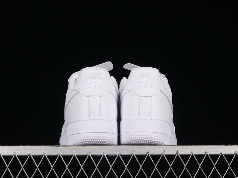 Nike Air Force 1 Triple White