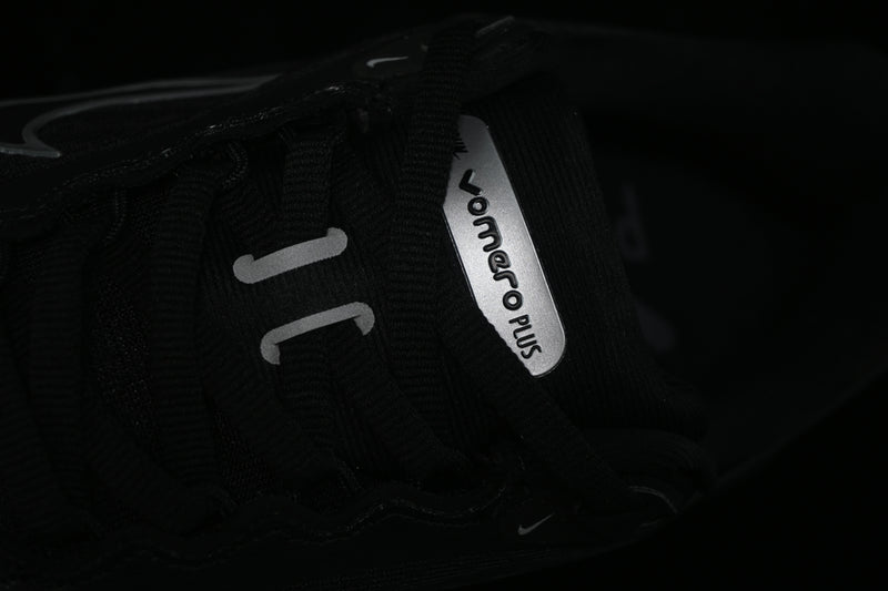 Nike Vomero Plus “Black”