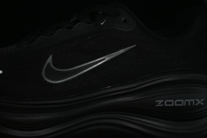 Nike Vomero Plus “Black”