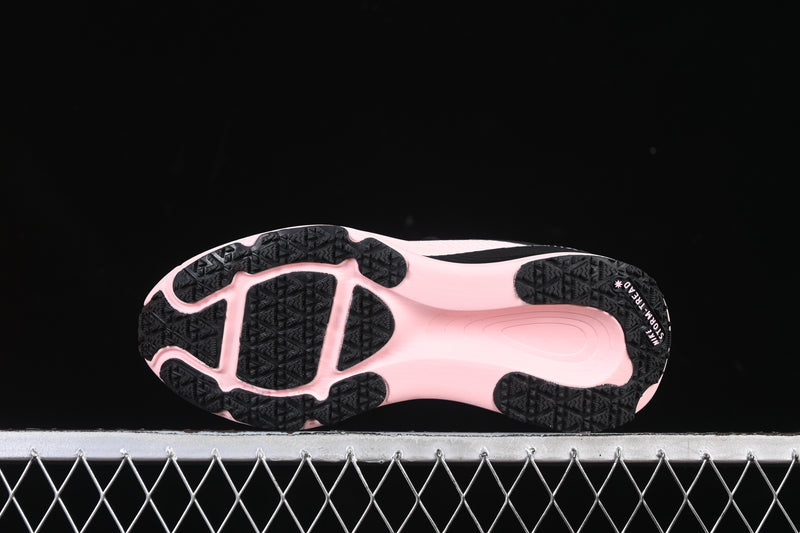 Nike Vomero 18 Gore-Tex “Black Crimson Tint”