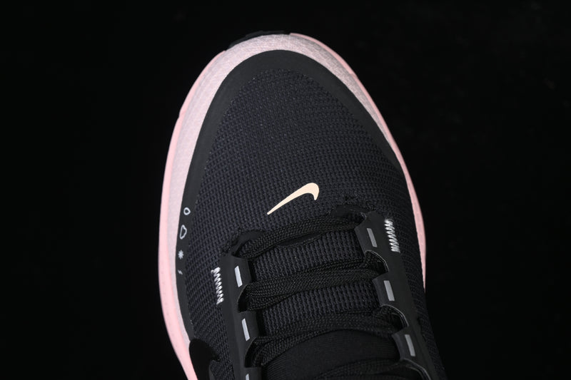 Nike Vomero 18 Gore-Tex “Black Crimson Tint”
