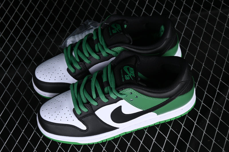 Nike Dunk Low “Classic Green”