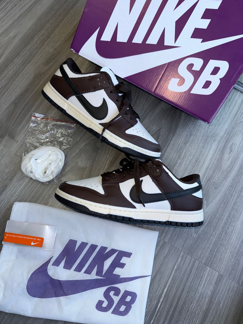 Nike SB Dunk Low – Marrom & Preto