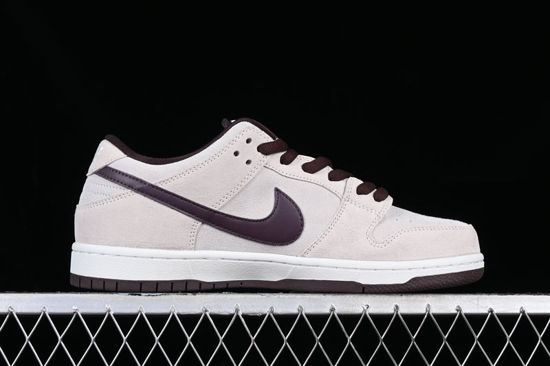 Nike Dunk Low “Desert Sand / Mahogany”