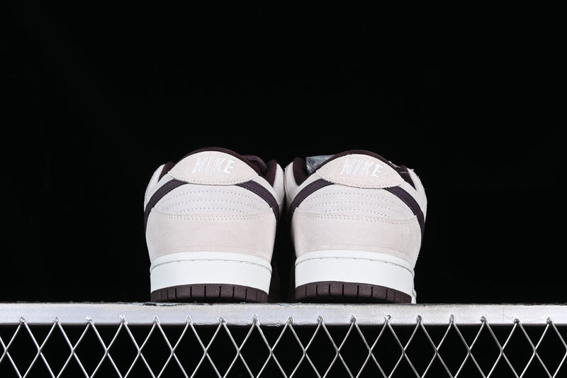 Nike Dunk Low “Desert Sand / Mahogany”