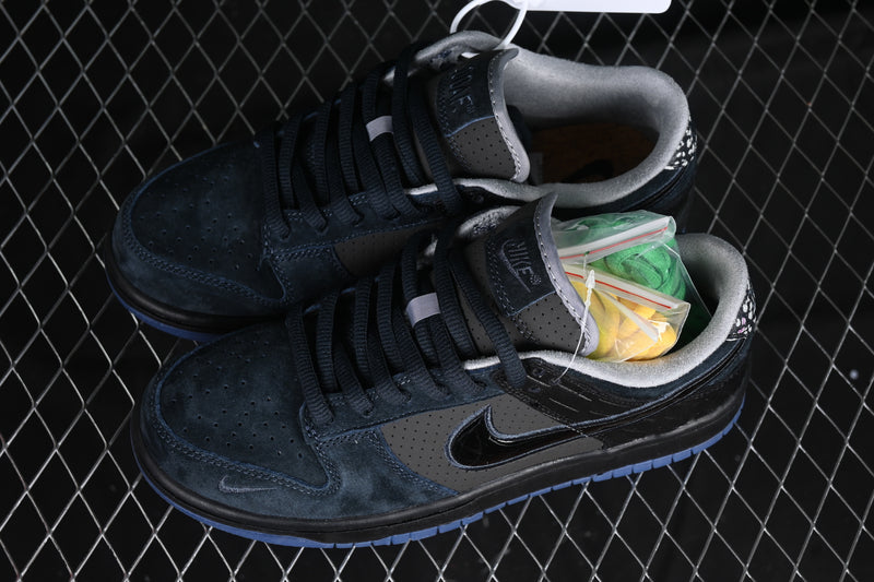 Nike Dunk Low “Division Street x Oregon Black”