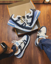 Carregar imagem no visualizador da galeria, Tênis Louis Vuitton - Azul
