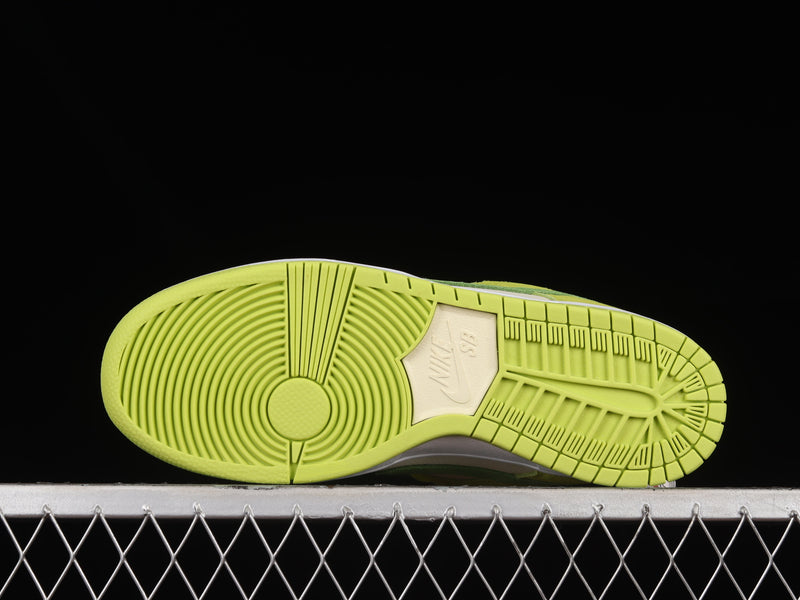 Nike Dunk Low “Green Apple”