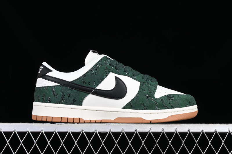 Nike Dunk Low “Green Snake”