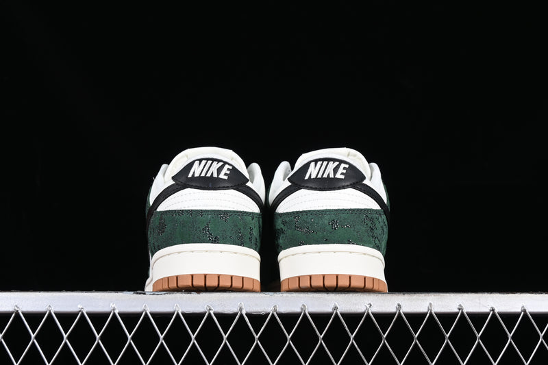 Nike Dunk Low “Green Snake”