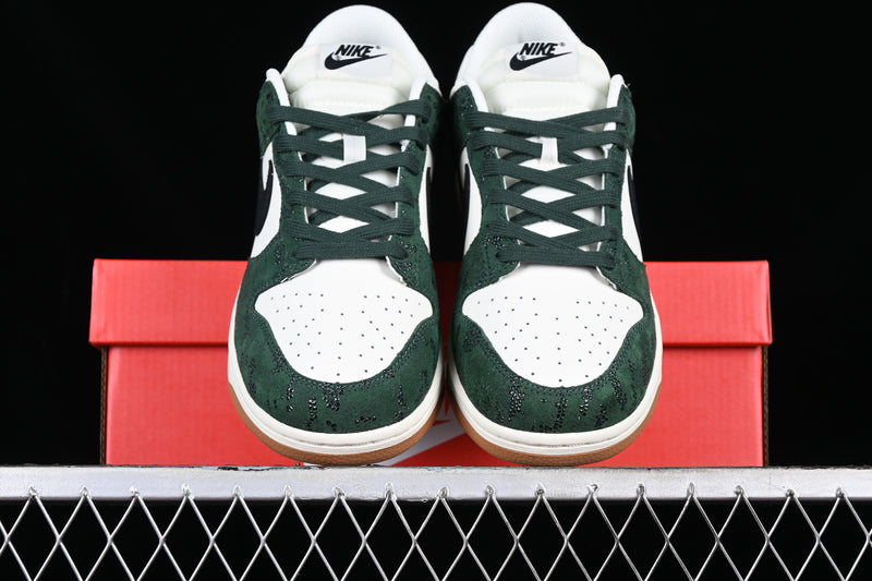 Nike Dunk Low “Green Snake”