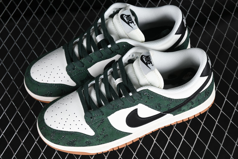 Nike Dunk Low “Green Snake”