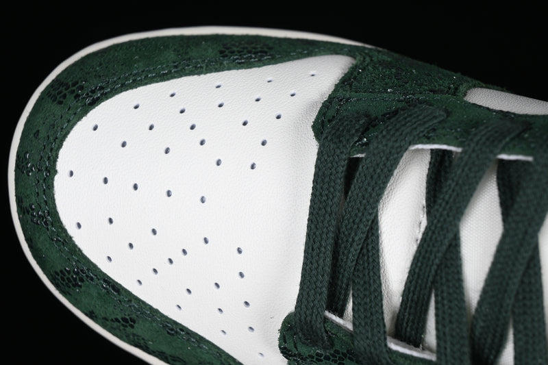 Nike Dunk Low “Green Snake”