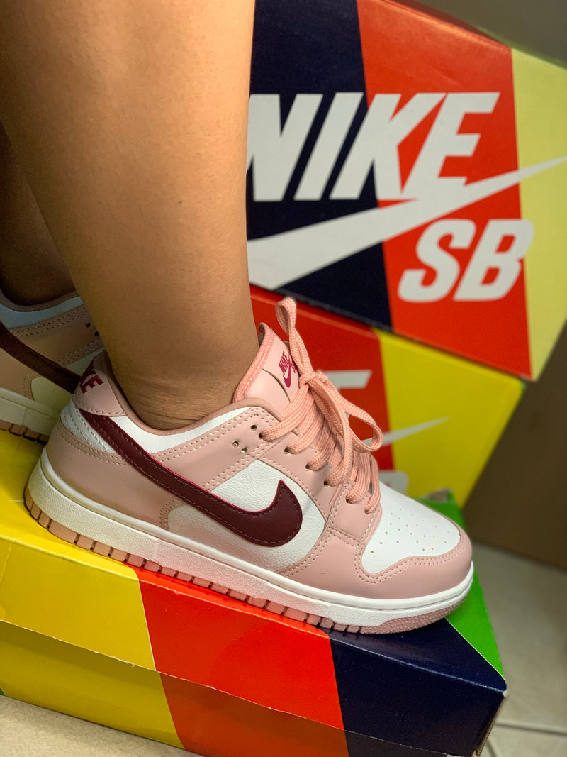 Tênis Nike DUNK Low