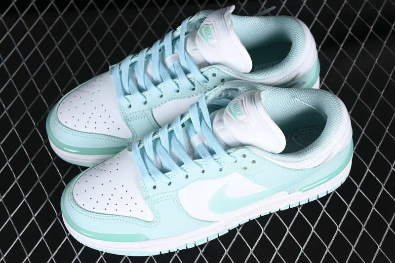 Nike Dunk Low Twist “Jade Ice”