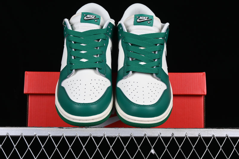 Nike Dunk Low “Lottery Pack / Malachite Green”