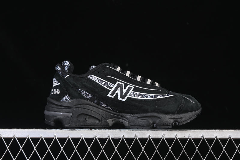 New Balance 1000 x Atmos Bāṅdhnū