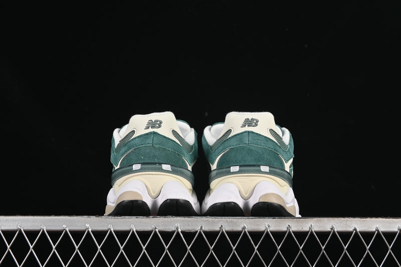New Balance 9060 – Spruce White