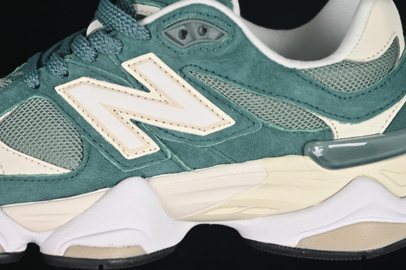 New Balance 9060 – Spruce White