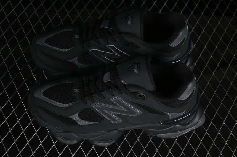 New Balance 9060 – Black Cement