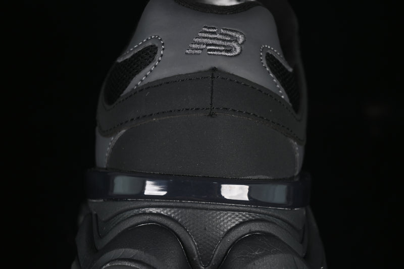 New Balance 9060 – Black Cement