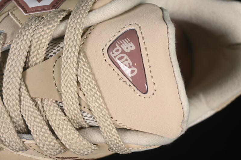 New Balance 9060 – Bone Sparrow