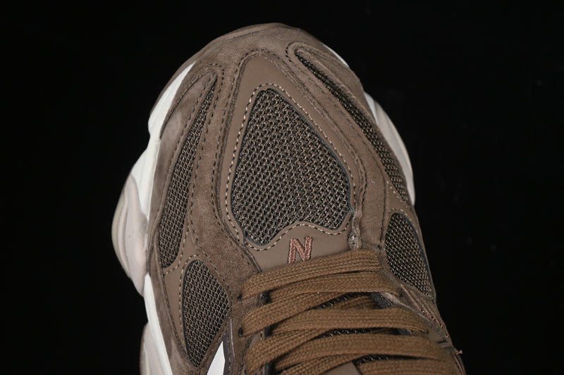 New Balance 9060 – Mushroom Brown