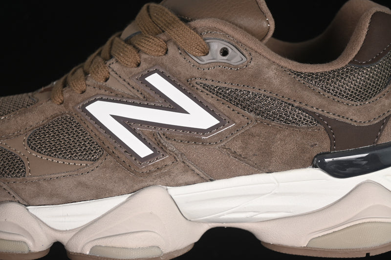 New Balance 9060 – Mushroom Brown