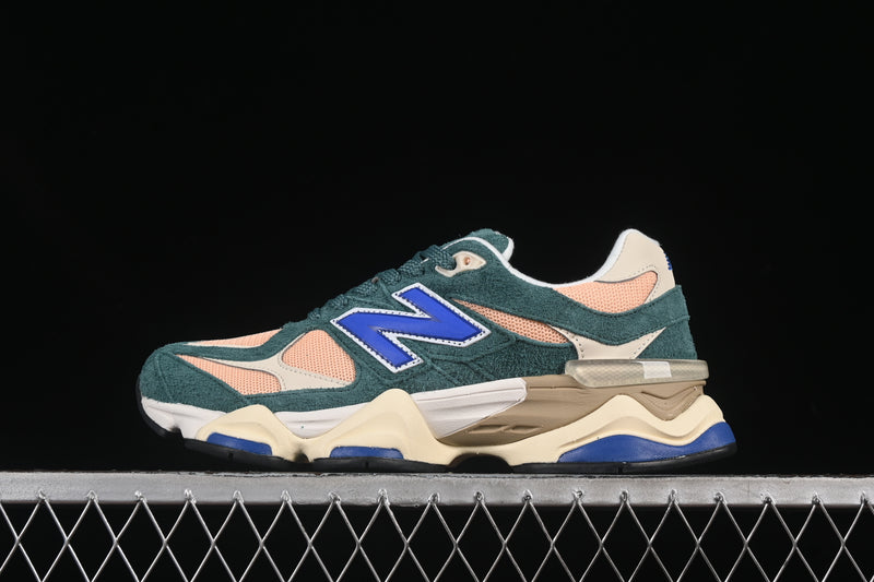 New Balance 9060 – New Spruce Peach Blossom Team Royal