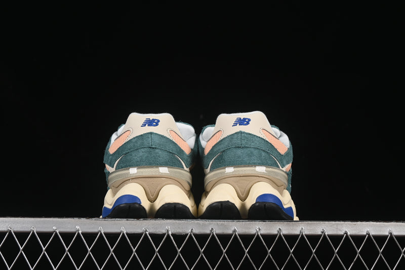 New Balance 9060 – New Spruce Peach Blossom Team Royal