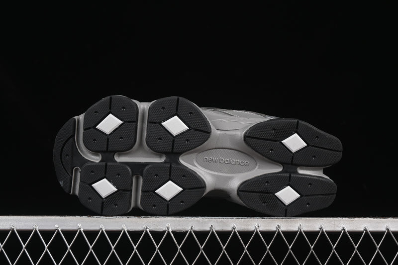 New Balance 9060 – Team Away Grey