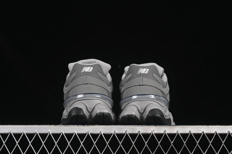 New Balance 9060 – Team Away Grey