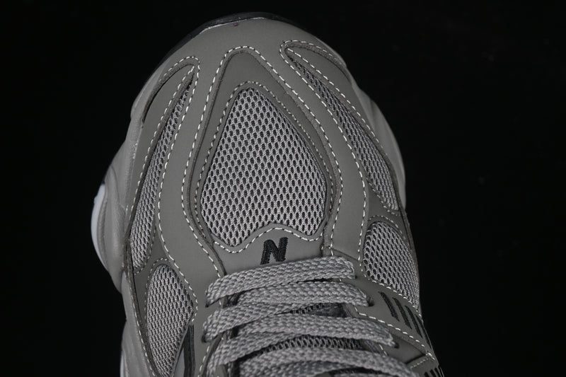 New Balance 9060 – Team Away Grey