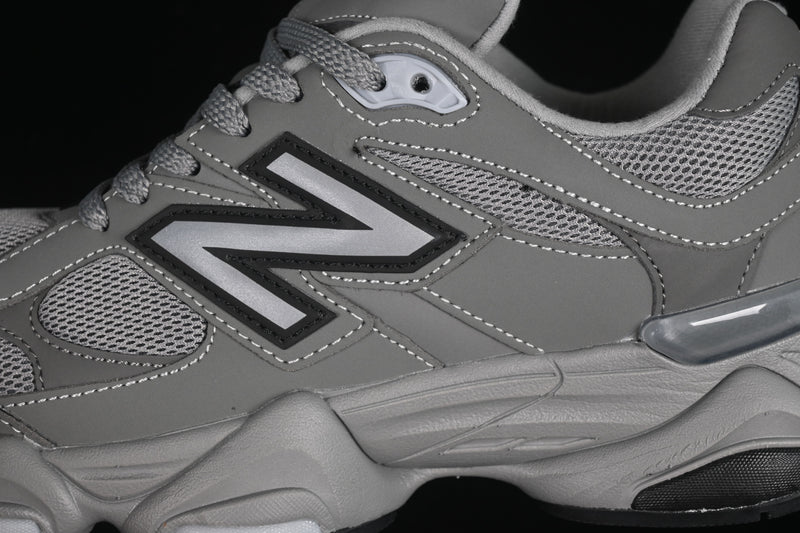 New Balance 9060 – Team Away Grey