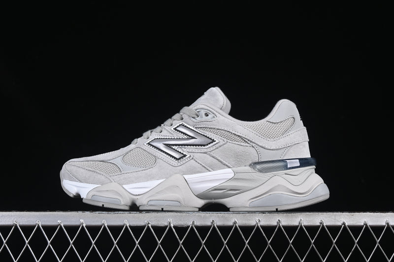 New Balance 9060 – Silver Metallic Grey