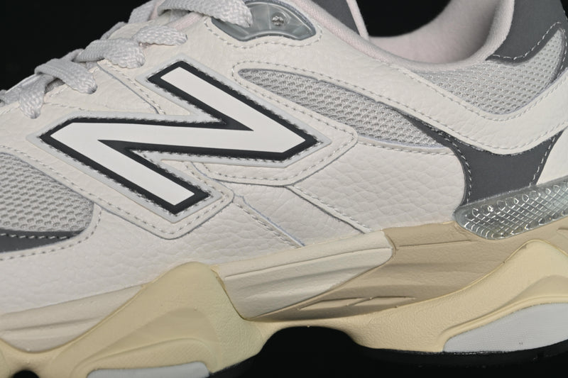 New Balance 9060 – Grey Day